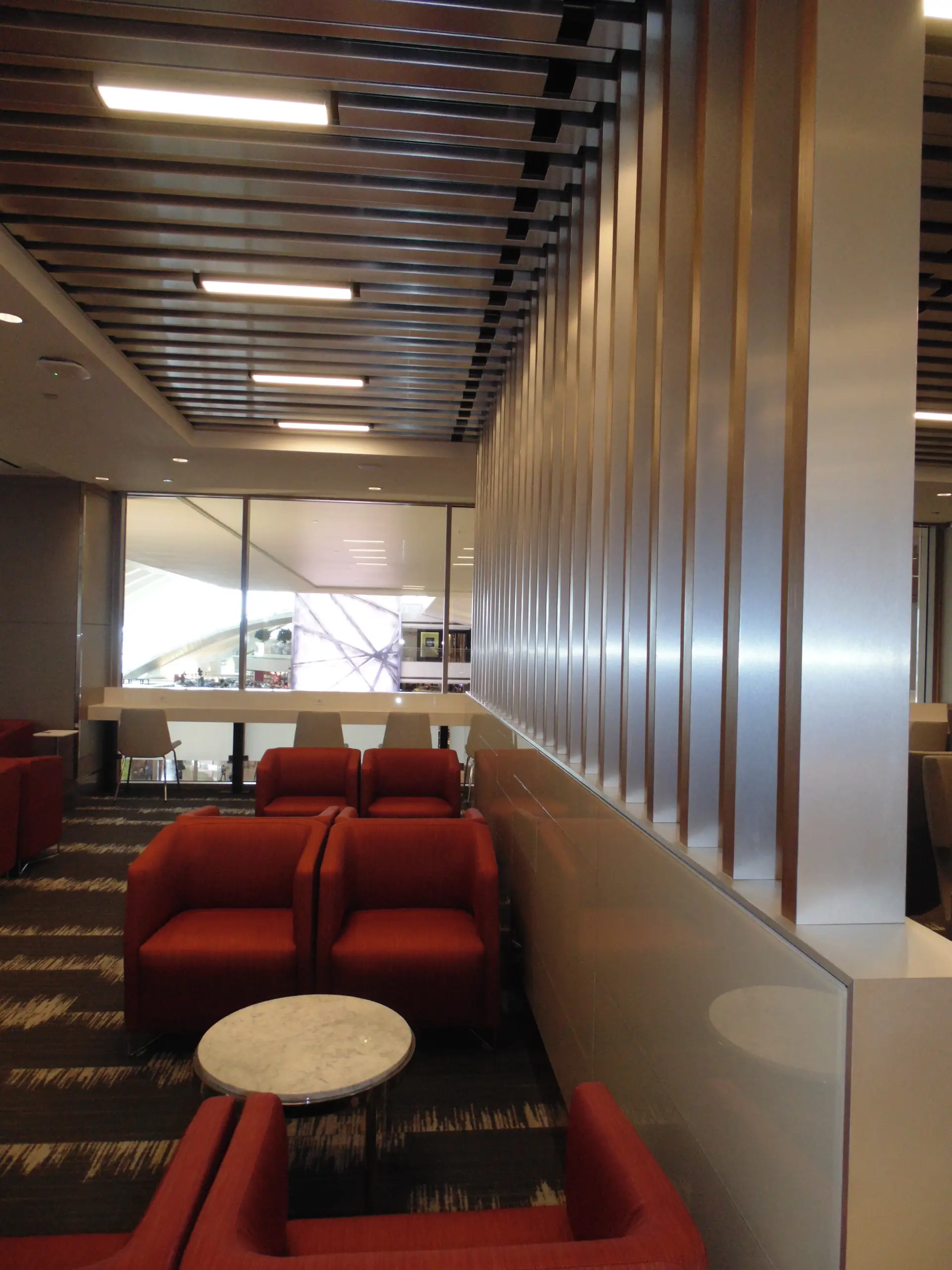 INTERNATIONAL LOUNGE - Image 5
