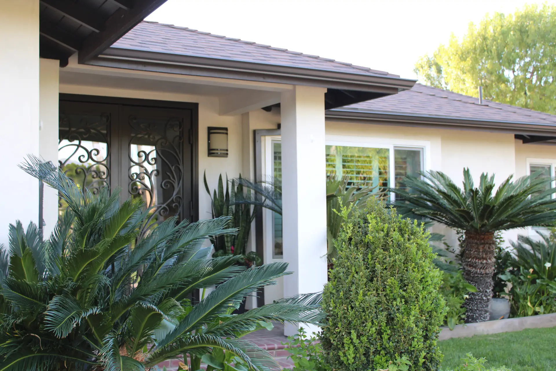 NORTH HILLS RESIDENCE, NORTH HILLS, CA. - Image 1